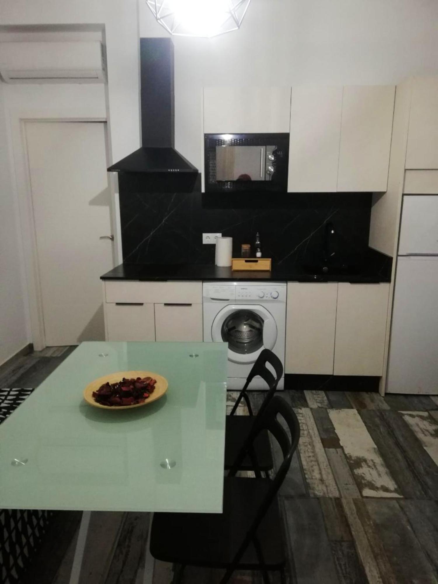 Modernos Apartamentos En Ciudad Jardin コルドバ エクステリア 写真