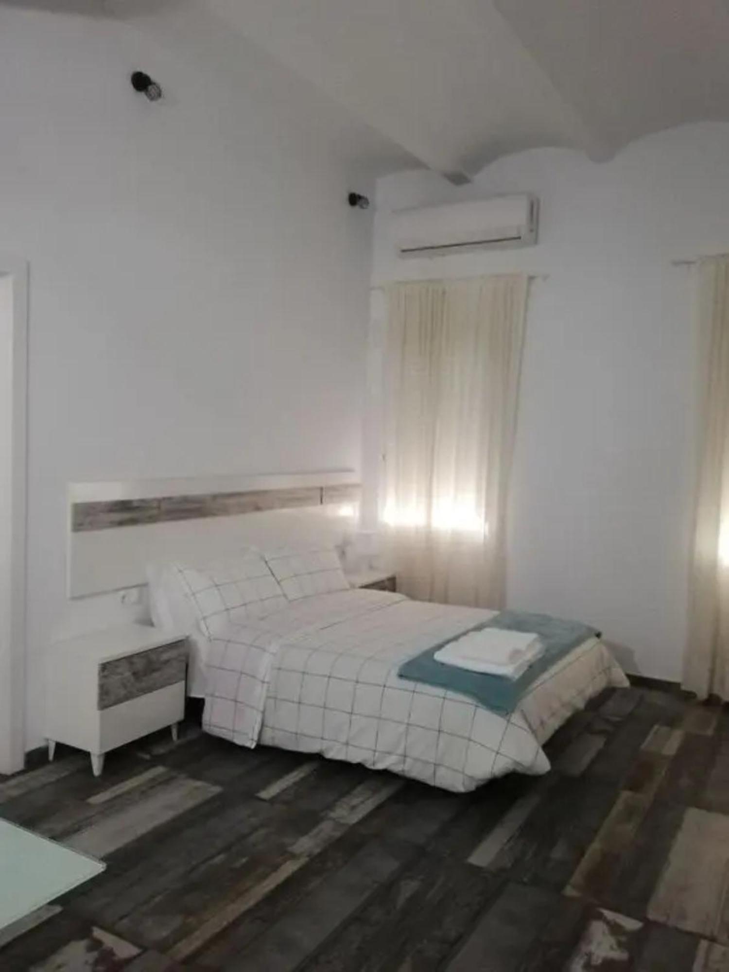 Modernos Apartamentos En Ciudad Jardin コルドバ エクステリア 写真